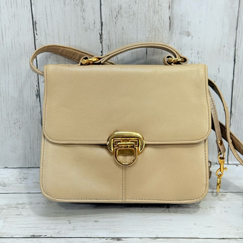 Vintage Tan 80s Faux leather Crossbody Hand bag purse With Mirror & Key Chain - Picture 4 of 13